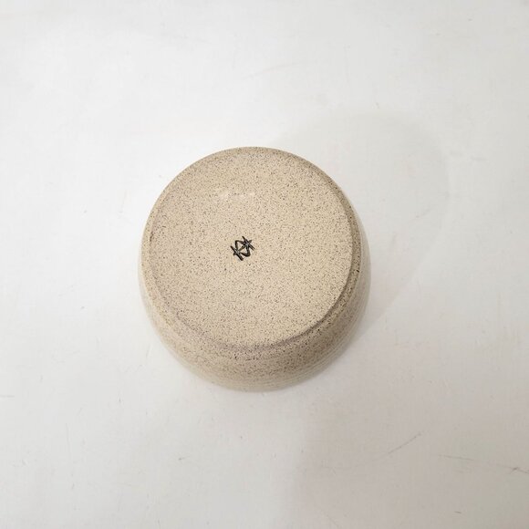 Handcrafted Ceramic Yarn Bowl With Bird Design - Picture 5 of 7